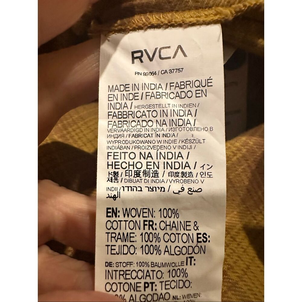 NWT RVCA button down shirt - Picture 7 of 7